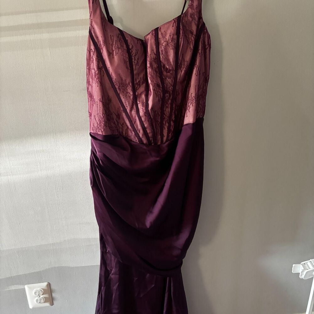Unbranded Women's Purple and Burgundy Formal-dresses